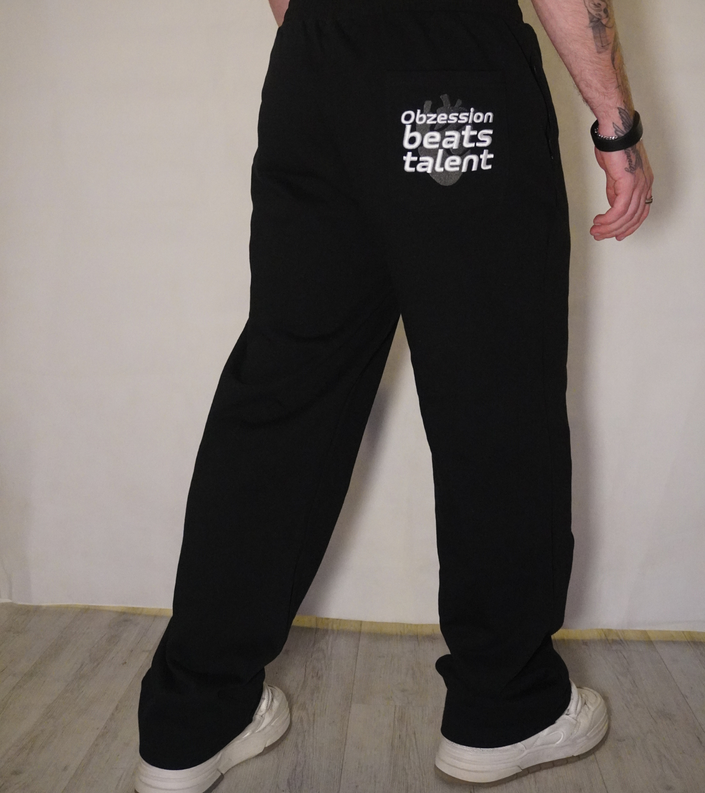 Obzessed Openleg Jogginghose