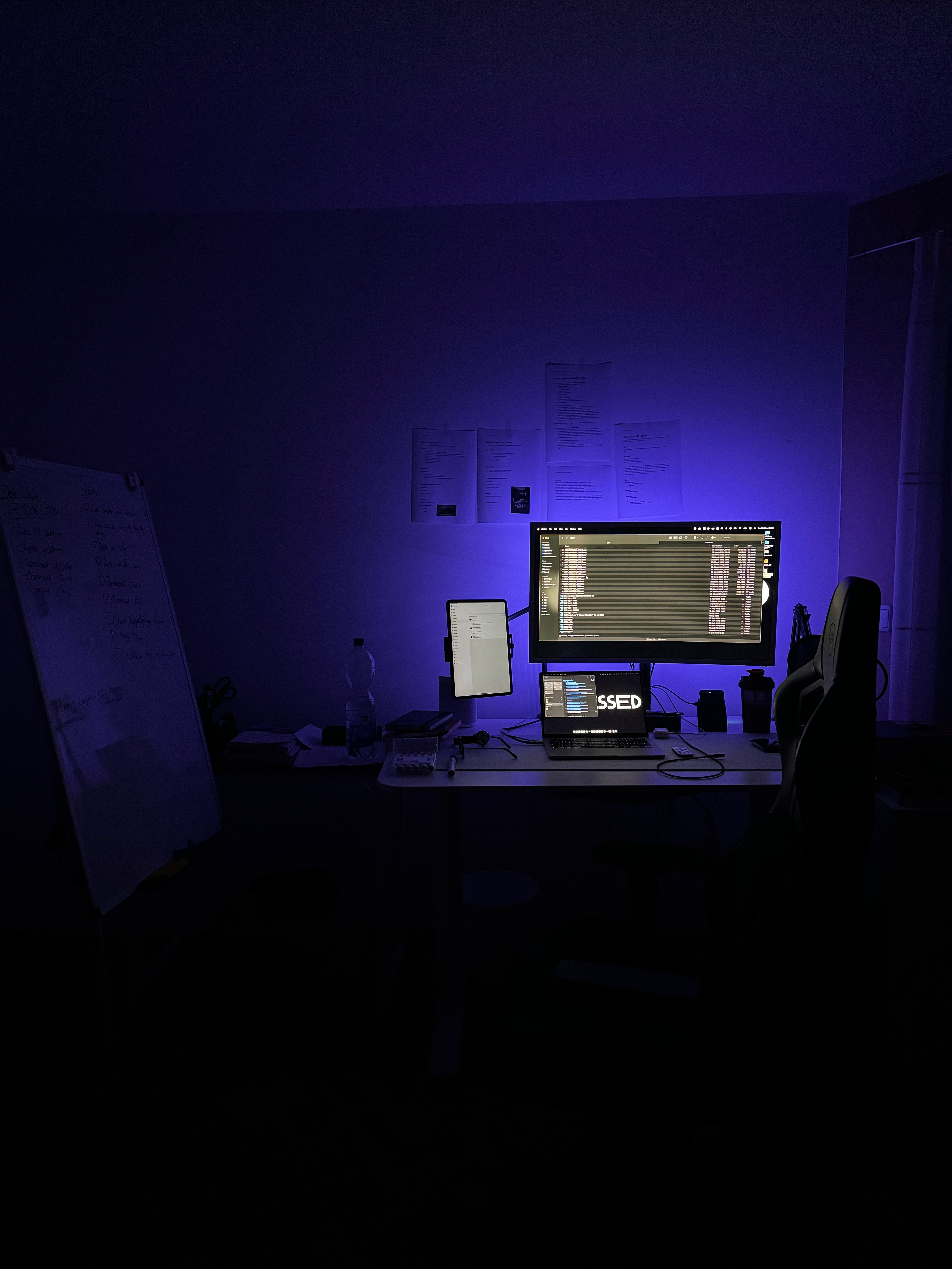 Alt image